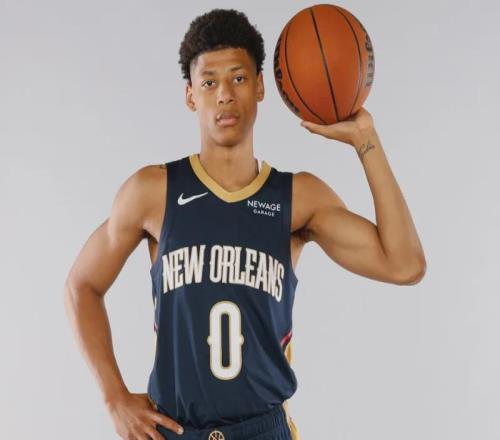 敢和多爾特叫陣的鵜鶘年輕新秀費(fèi)爾斯到底是什么來頭