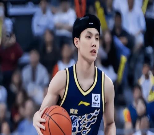 就在剛剛！30號早上，廣東宏遠傳來徐杰、徐昕和陳老板的最新消息