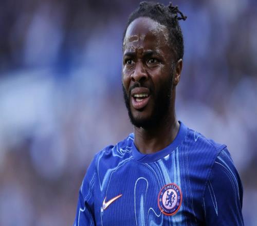 卡拉格：人們對(duì)斯特林年少成名的印象太深刻，反而讓他被低估