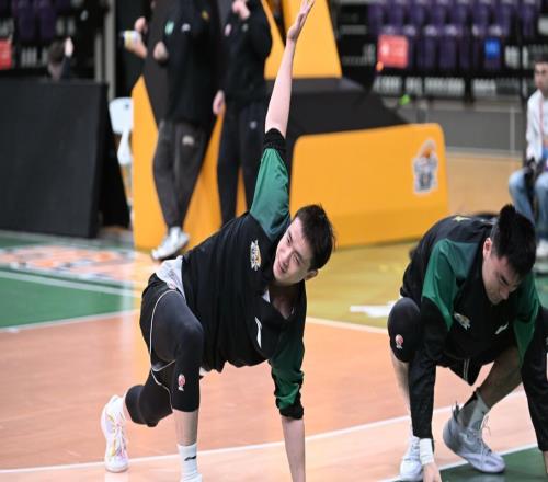 5消息！寧波創(chuàng)造2大隊(duì)史，繼偉工作室喊話遼籃，3人打出生涯之夜