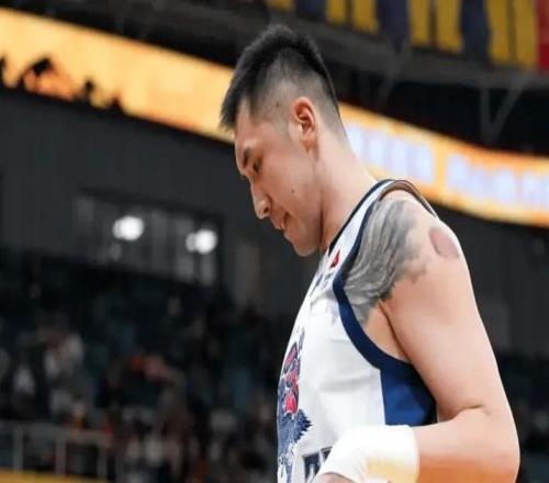 山東7786廣廈球員評(píng)價(jià)：1人滿分，4人及格，6人低迷