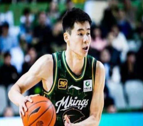 場(chǎng)均21.7分，入選全明星首發(fā)，郭昊文還有機(jī)會(huì)進(jìn)國(guó)家隊(duì)