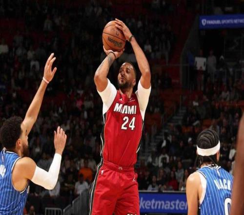 單節(jié)狂轟4020逆轉(zhuǎn)！魔術(shù)三叉戟80分四殺熱火班凱羅31+12