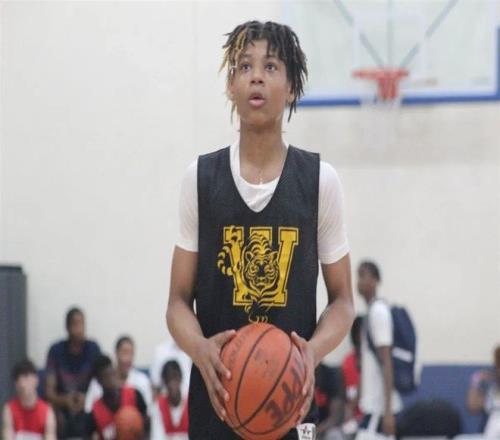 敢揍多爾特，此子必成大器？