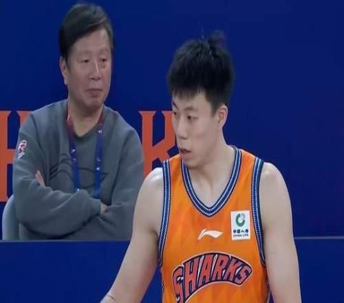 央視直播！今晚735，強(qiáng)強(qiáng)對(duì)話，豪門迎戰(zhàn)黑馬，少帥想復(fù)仇不容易