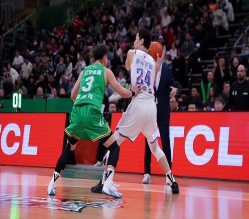 大莫串聯(lián)+后場三叉戟，烏戈執(zhí)教三場兩度破百，賽后正式表態(tài)