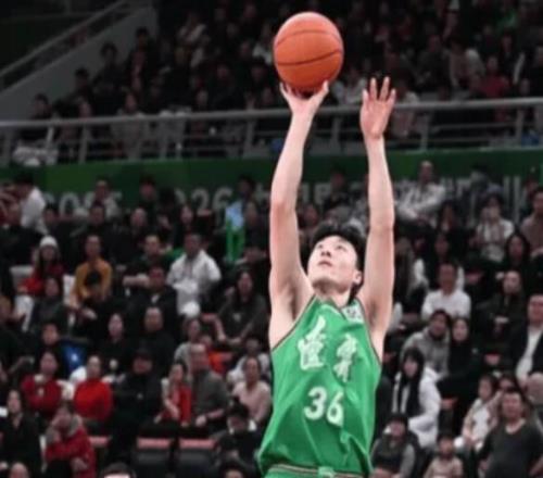 賽季新高！遼籃大將一戰(zhàn)爆發(fā)單節(jié)10分驚艷球隊(duì)需要他更穩(wěn)健