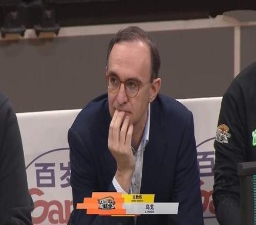 3后衛(wèi)52分遼寧男籃14分大勝鄢手騏18+2核心表現(xiàn)烏戈調(diào)動(dòng)積極性