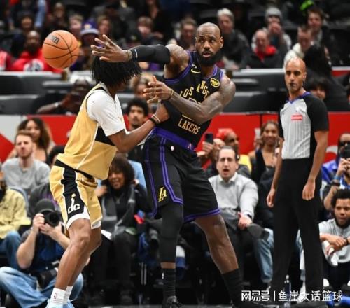 東契奇賽后攤牌，4隊(duì)有意詹姆斯！艾頓28+13創(chuàng)2紀(jì)錄，湖人好消息