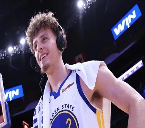 勇士惜敗活塞！3配角齊爆難救主，庫里傷退，格林+波杰效果不佳！