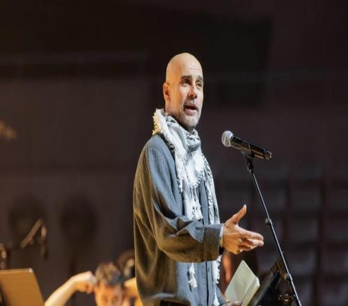 瓜帥回到巴塞羅那出席慈善活動(dòng)，因此缺席對(duì)熱刺的賽前發(fā)布會(huì)