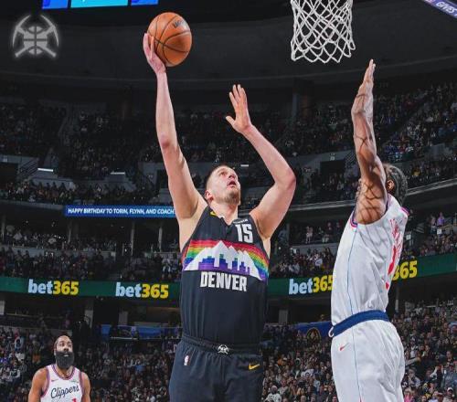 31+12+5！聯(lián)盟第一人！復(fù)出首秀改變西部格局