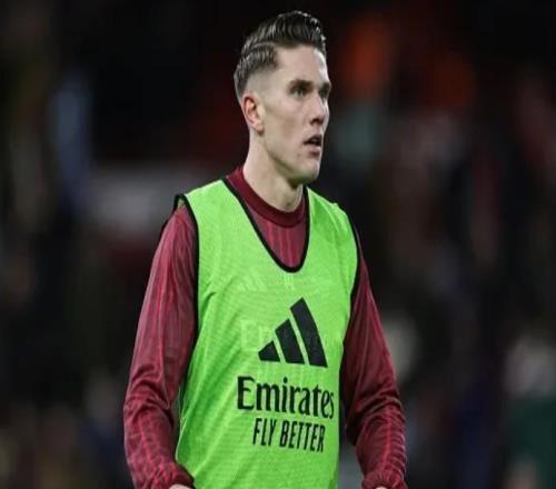 哈曼：哲凱賴什面對強(qiáng)隊跑不到能進(jìn)球的位置，他實力不夠