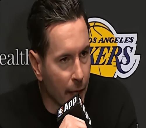 大勝奇才！雷迪克發(fā)布會爆贊2核心，詹姆斯也提艾頓都希望其暴走