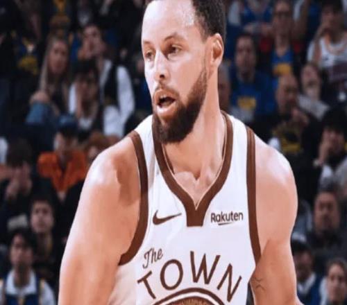 庫里一瘸一拐瞬間曝光！科爾透露膝蓋已不適7天：未確定是否做MRI