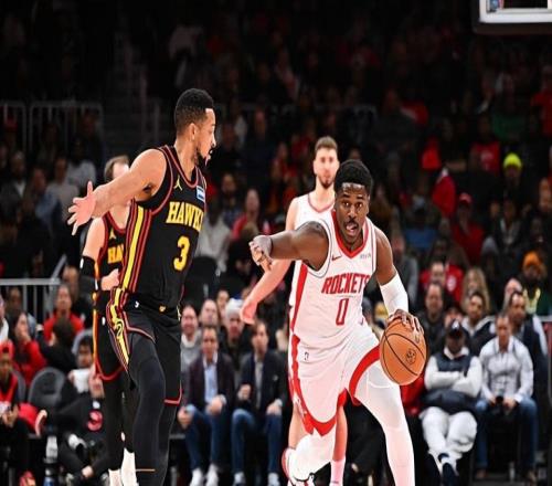 好歹具備一定的投射能力，火箭為什么非要把他摁在板凳席上呢