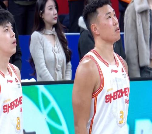 入選國家隊(duì)穩(wěn)了！廣東冠軍鋒衛(wèi)打成大腿，郭士強(qiáng)為他放棄胡明軒