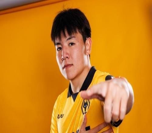 英媒：徐彬崇拜卡塞米羅和羅德里，狼隊簽他是為踢英冠做準(zhǔn)備