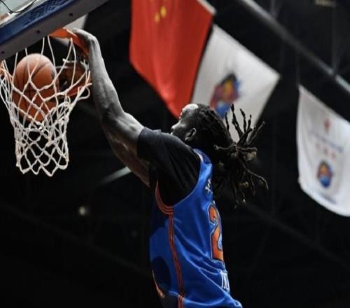 媒體人：四川兩位外援因球隊(duì)沒有按時(shí)支付工資拒絕出戰(zhàn)比賽