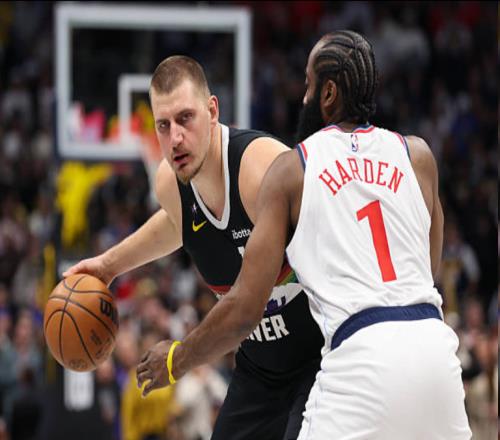 快船客場慘敗掘金近20戰(zhàn)16勝4負(fù)！約基奇31分12板率隊4人得分20+