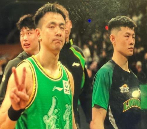 餅王準(zhǔn)三雙！趙繼偉12+6+9，鄢手騏18+2,王嵐嵚22+3,遼籃雙殺天津