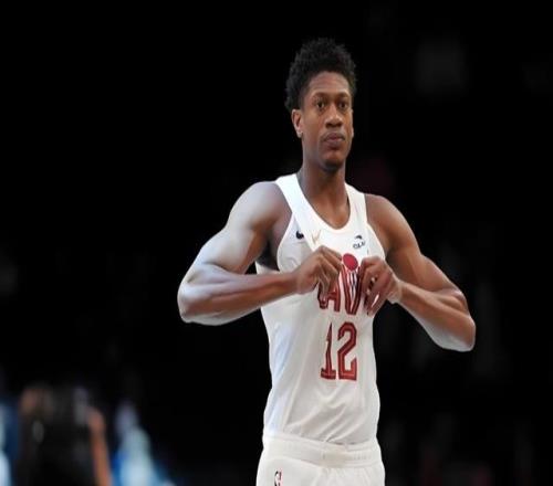 補(bǔ)強(qiáng)還是自毀湖騎大互換！這筆交易怎么看