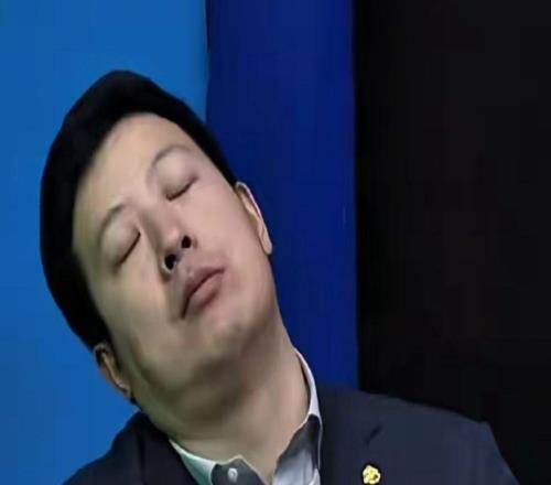 21連敗！外援沒工資拒賽，主帥賽后抹眼淚，名記提出“解套”辦法