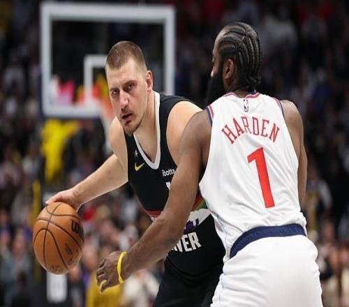 約基奇登場不足25分鐘便轟下31+12+5，NBA歷史首人