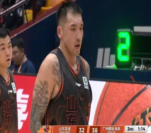 山東男籃3分險勝，陶漢林16+8高詩巖14+7，郭艾倫6分徐昕6+7！