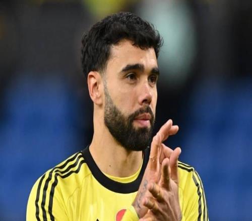 拉亞本賽季英超已完成12場零封，還剩一場追平上賽季零封數(shù)