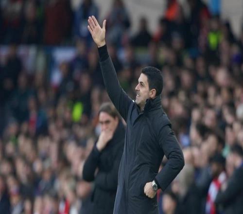 阿森納28天英超首勝！7分領(lǐng)跑積分榜，16戰(zhàn)利茲不敗，連刷4紀(jì)錄