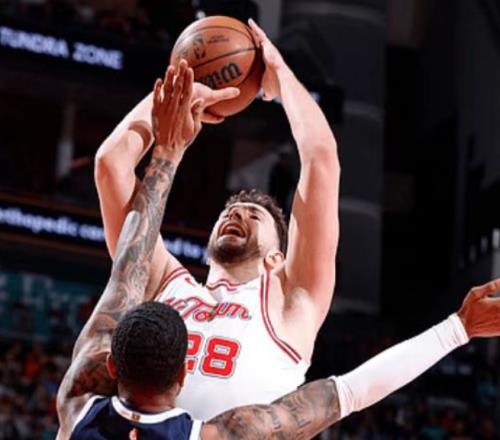 隨著火箭4分險勝，灰熊6連敗，西部最新積分榜如下！馬刺下滑第3