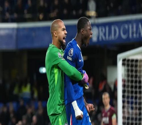 讓二追三+鎖喉+扇耳光這場(chǎng)比賽戲劇沖突拉滿(mǎn)！