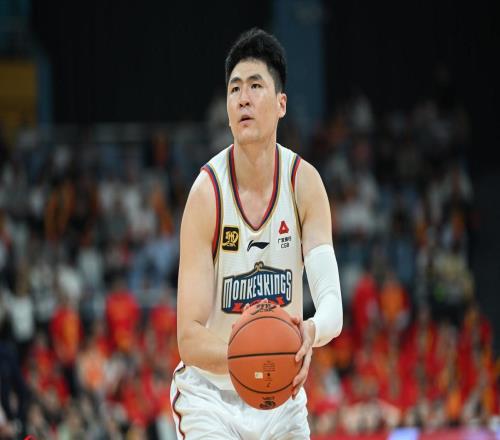 CBA兩份罰單！南京四川4人禁賽，罰款16萬，劉維偉不在意5連敗