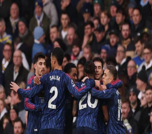 英超慘案誕生：領(lǐng)頭羊狂轟4球，穩(wěn)居第1，曼城被甩開(kāi)7分