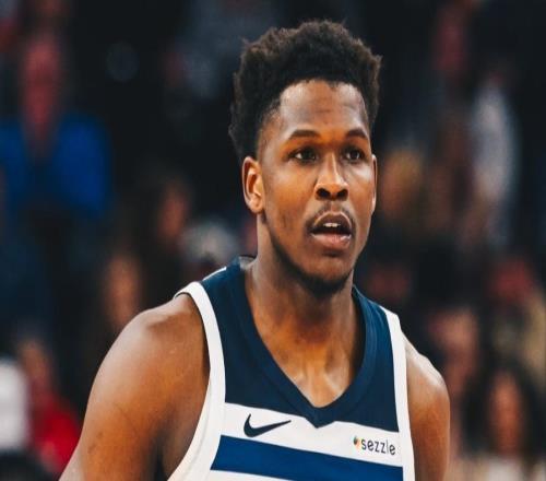 4連勝重返西部前六！蘭德?tīng)?7+7+7華子33分，森林狼復(fù)仇灰熊