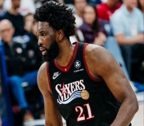 76人拒逆轉(zhuǎn)！恩比德40分14罰，湖人意中人34+6盡力，探花爆發(fā)立功