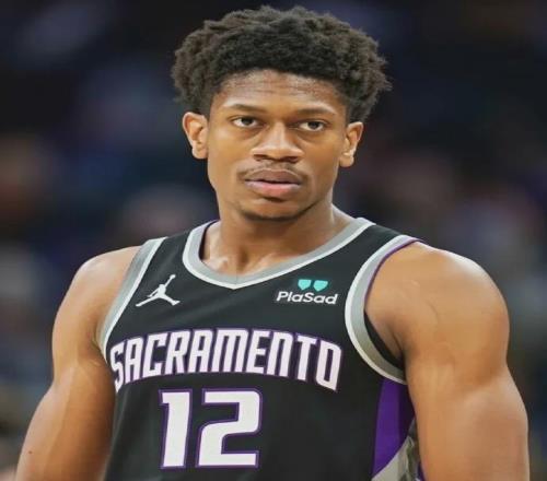 達(dá)成了！第二筆重磅交易！湖人徹底無緣2米01側(cè)翼