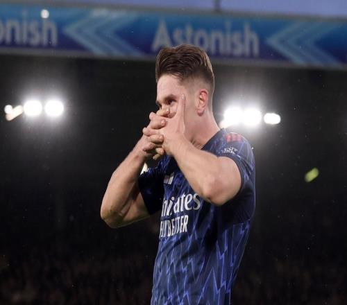 阿森納單一月份贏下5場(chǎng)客場(chǎng)比賽，為隊(duì)史第二次做到