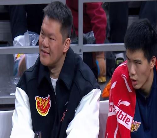 終于來了！廣東“雙王牌”馳援杜鋒，打爆上海隊(duì)沒懸念了