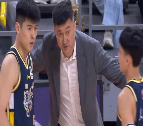 徐杰復(fù)出+焦泊喬能打！廣東隊(duì)祭出最強(qiáng)陣容，力保杜鋒復(fù)仇上海