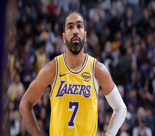 要交易就趕緊交易，湖人真沒必要繼續(xù)讓替補控衛(wèi)出場了