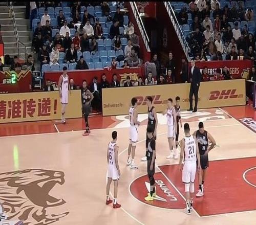 延遲一小時開賽！CBA離譜一戰(zhàn)：吉林主場31分慘敗引球迷提前離場
