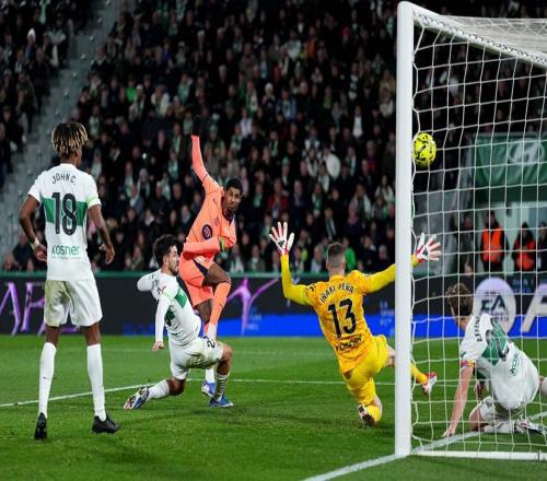 瘋狂浪費(fèi)良機(jī)！弗里克捶地憤怒，巴薩尷尬1戰(zhàn)，亞馬爾MVP驚艷全場