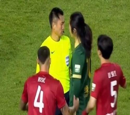 戰(zhàn)亞泰質(zhì)疑裁判染紅，李提香：那場(chǎng)賽后浙江與我暫停續(xù)約談判