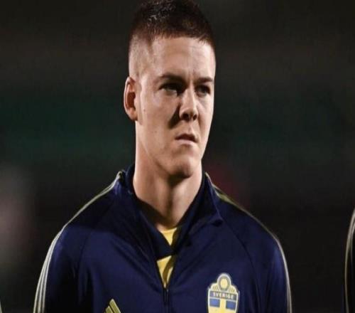 羅馬諾：迪洛倫佐受傷后那不勒斯問價霍爾姆，但尤文依然領(lǐng)先