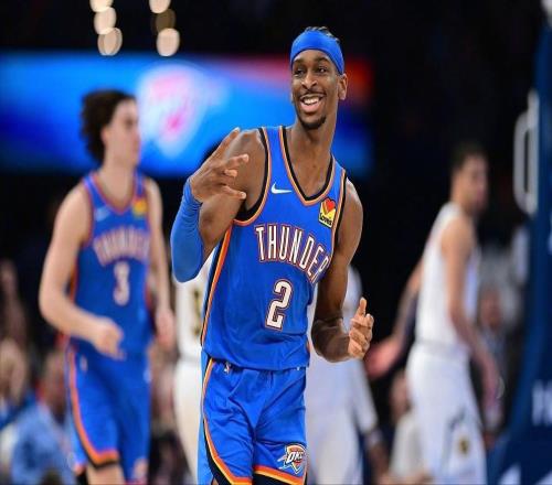 亞歷山大獨(dú)扛重任！殘陣?yán)做蛨?chǎng)戰(zhàn)雄鹿，傷病能否成勝負(fù)轉(zhuǎn)折點(diǎn)