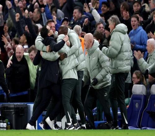 讓2追三！藍(lán)軍新帥豪取英超3連勝臨場調(diào)整立竿見影一戰(zhàn)封神