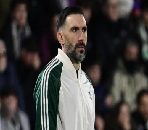 埃爾切主帥：此刻內(nèi)心滿是無力感，巴薩的實(shí)力配得上這場勝利