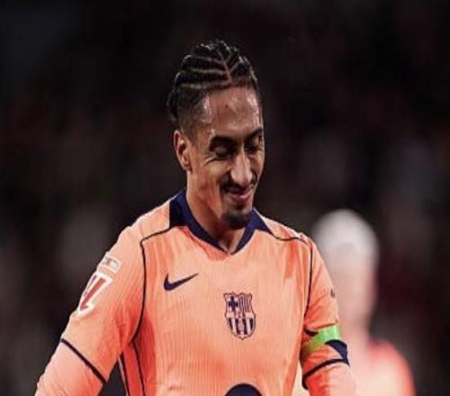 每體：拉菲尼亞在髂腰肌區(qū)域出現(xiàn)不適，被預(yù)防性換下